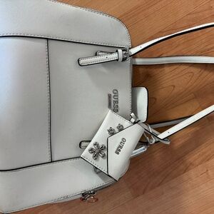 White guess bag